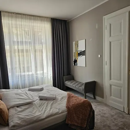 Design 3br Old Town With Castel & Cathedral View-free Parking * Pressburg